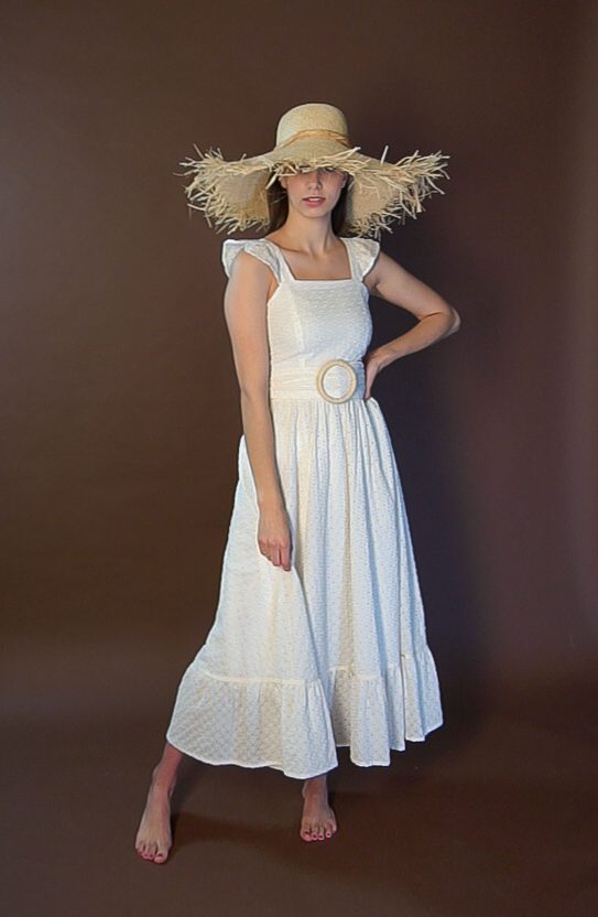 Vestido pérola com cinto