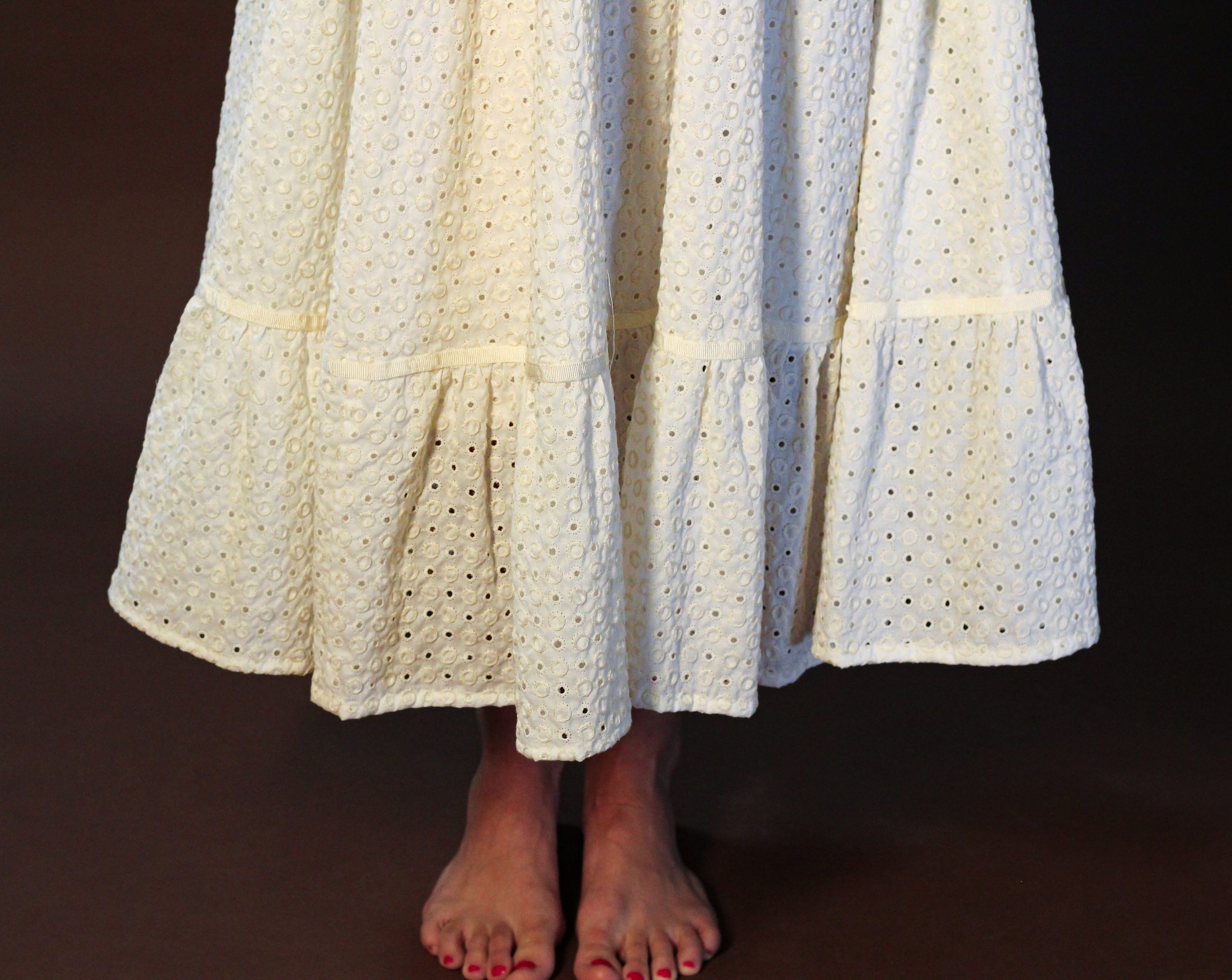 Vestido pérola com cinto